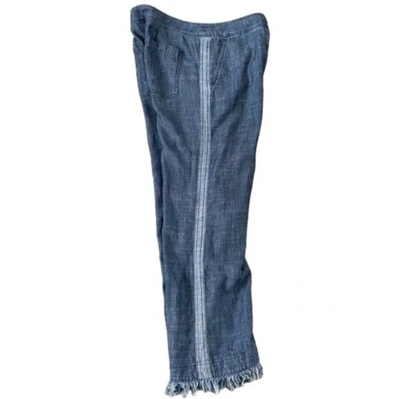 Trina Turk Two Tone Chambray Cropped Pants | 6 - Picture 4 of 8